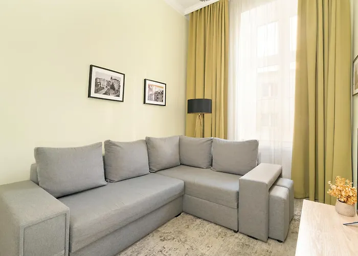 Jasne Studia Very Berry W Centrum Poznania By Noclegi Renters