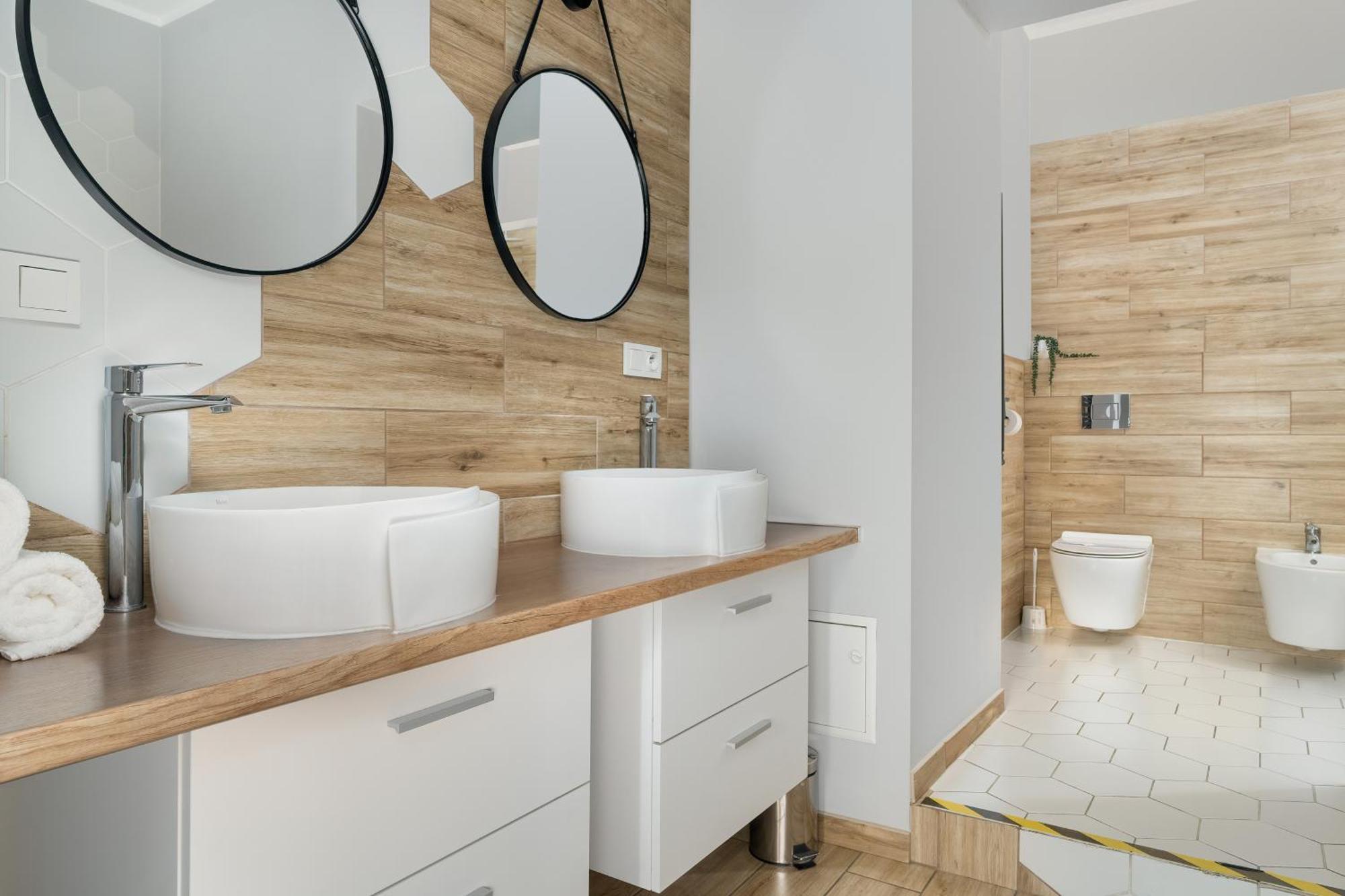 Jasne Studia Very Berry W Centrum Poznania By Renters *