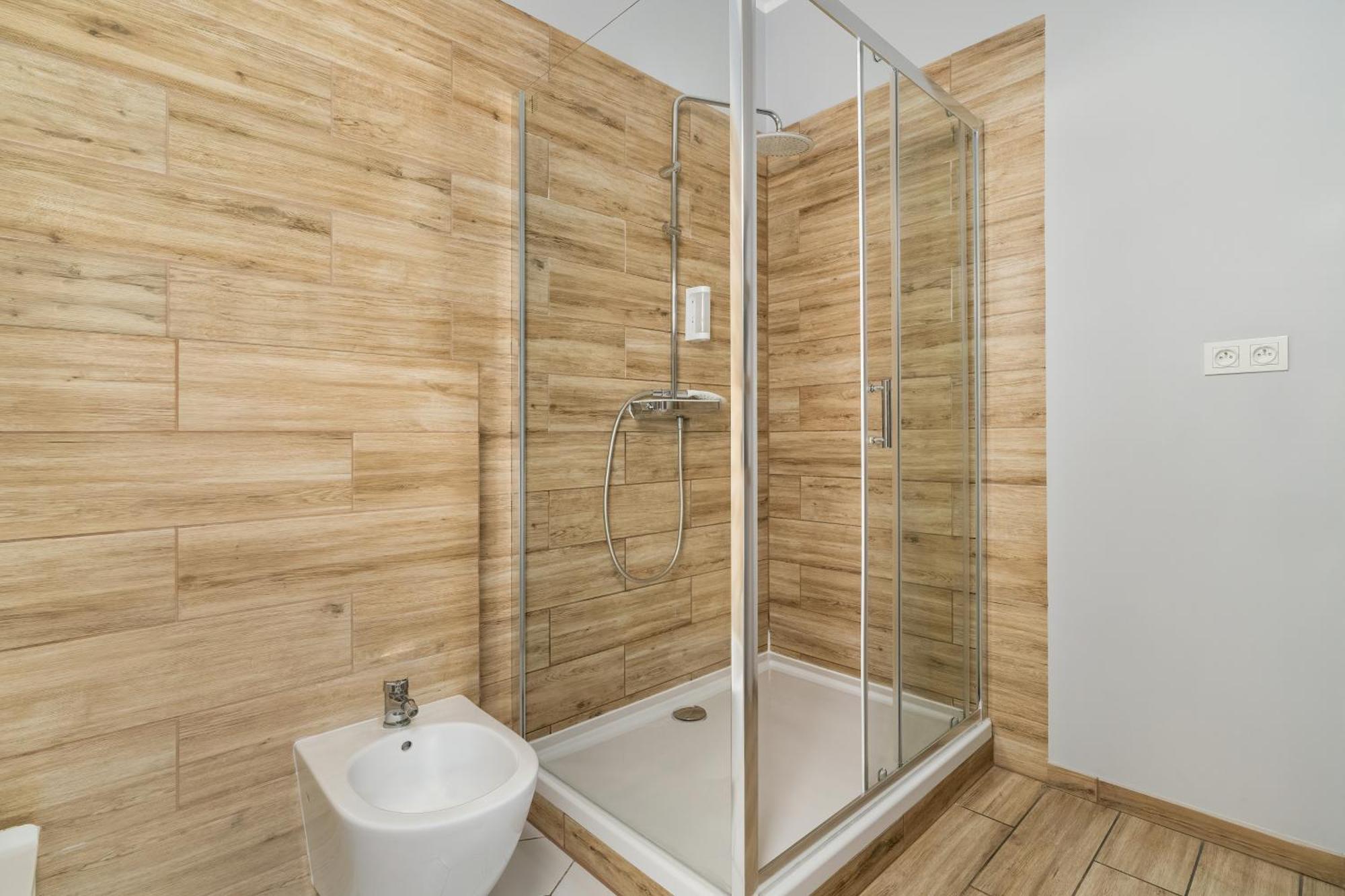 Jasne Studia Very Berry W Centrum Poznania By Renters Apartment Poznan